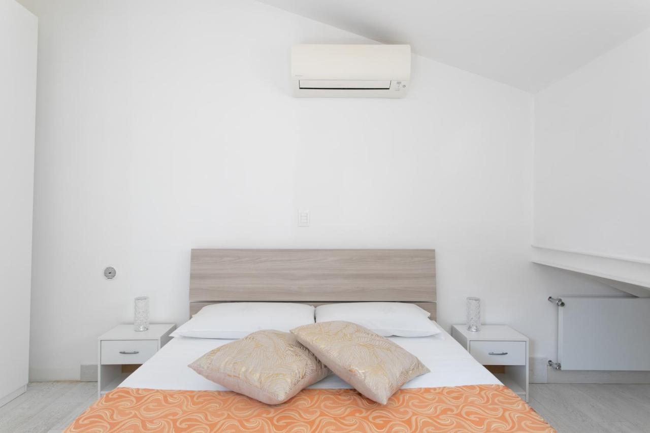 Ca' Sciarrin Apartment Near Rialto Bridge Венеція Екстер'єр фото